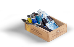 Kiste mit Malmaterialien